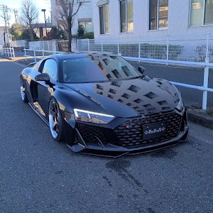 R8 クーペ 5.2FSIクワトロ