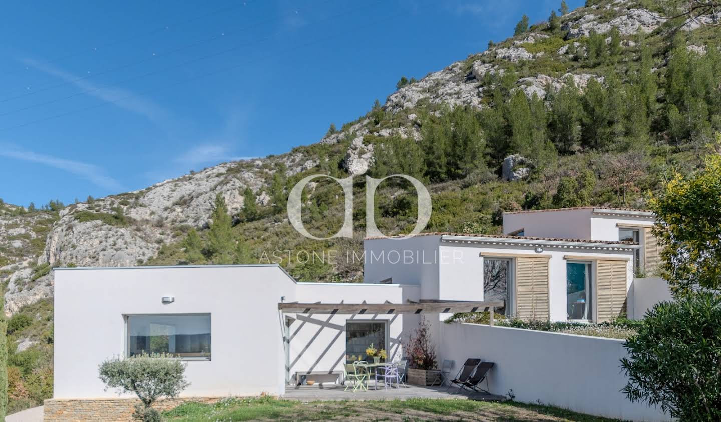 Maison avec piscine et terrasse Gemenos