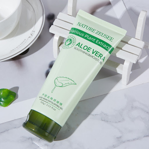 Title 5, Aloe Vera Exfoliating Gel Gentle Exfoliation Re...