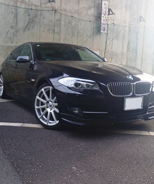 5シリーズ セダンのBMW・5シリーズ セダン・風邪には気を付けましょう・f10に関するカスタム事例の投稿画像1枚目
