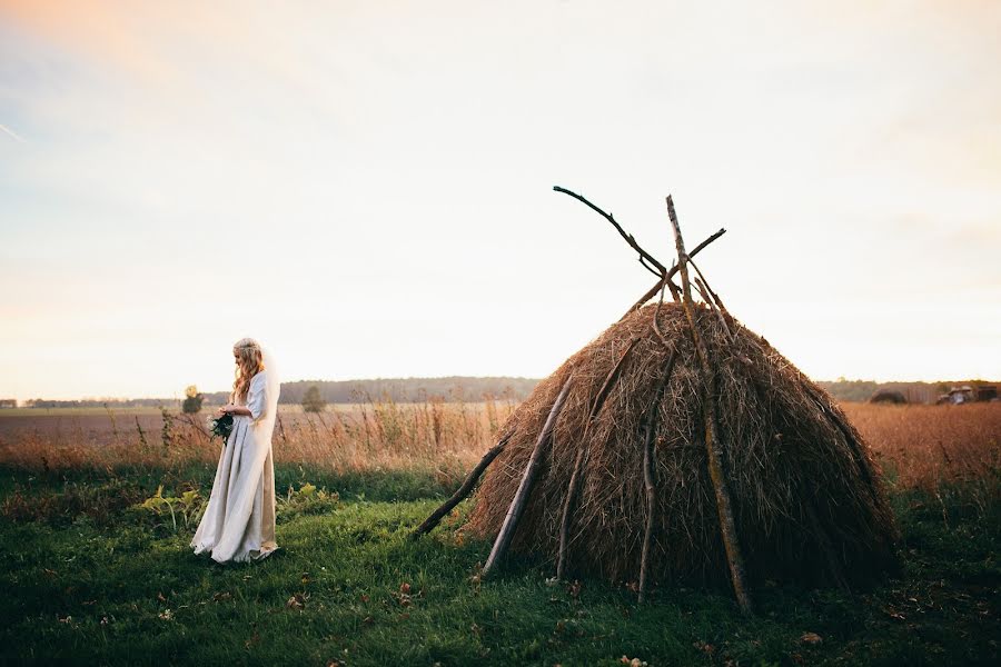 Fotografo di matrimoni Misha Shuteev (tdsotm). Foto del 18 marzo 2016