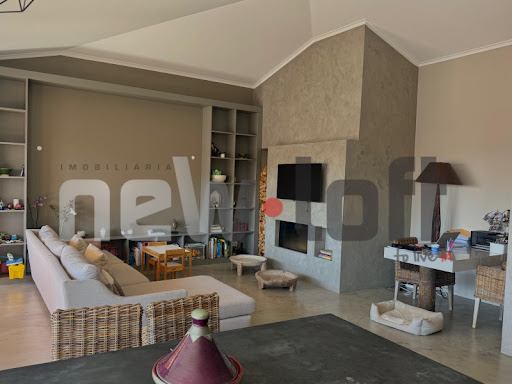 Apartment with pool 1