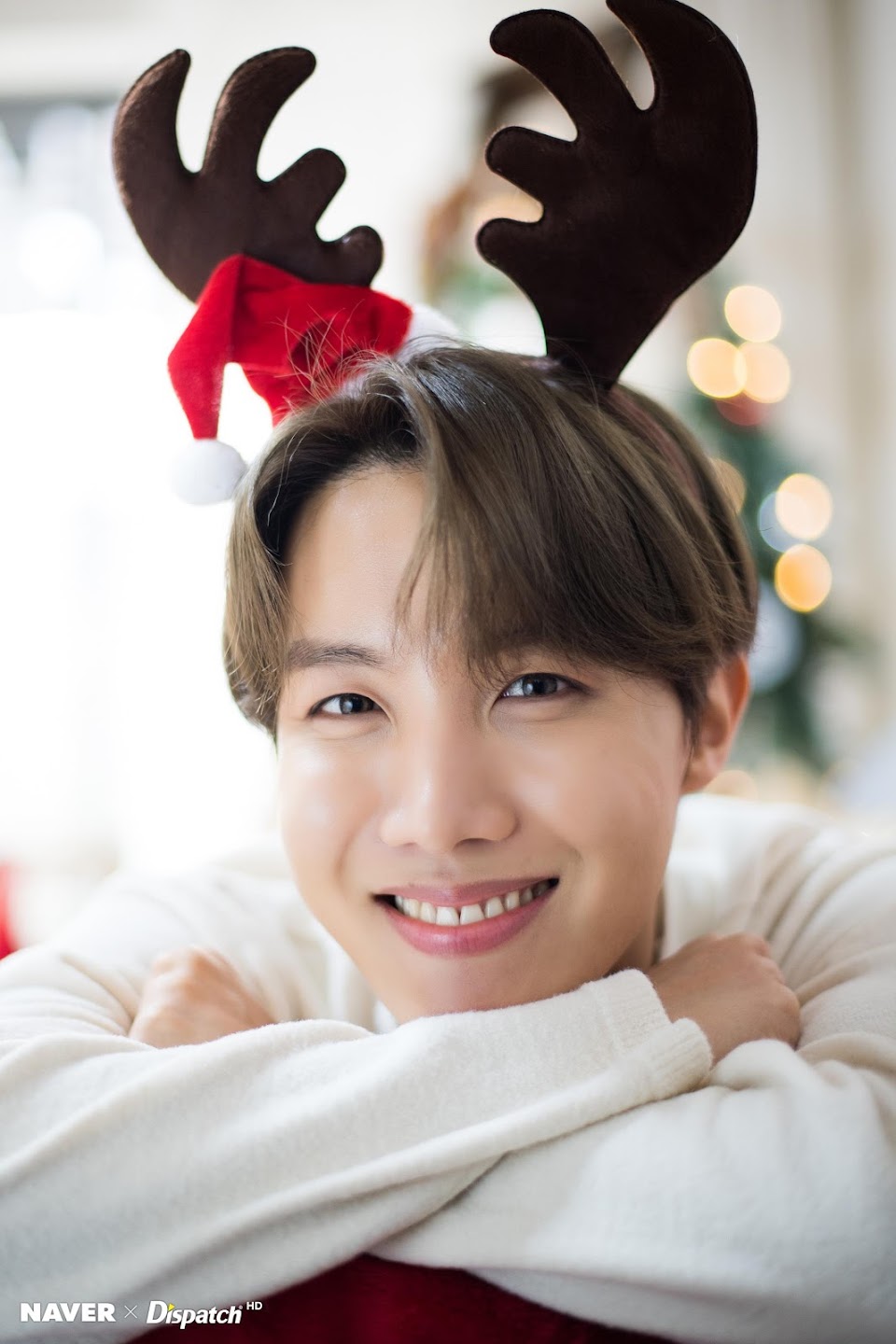 Here Are 10+ Christmas Photos Of BTS To Get You In The Holiday Spirit