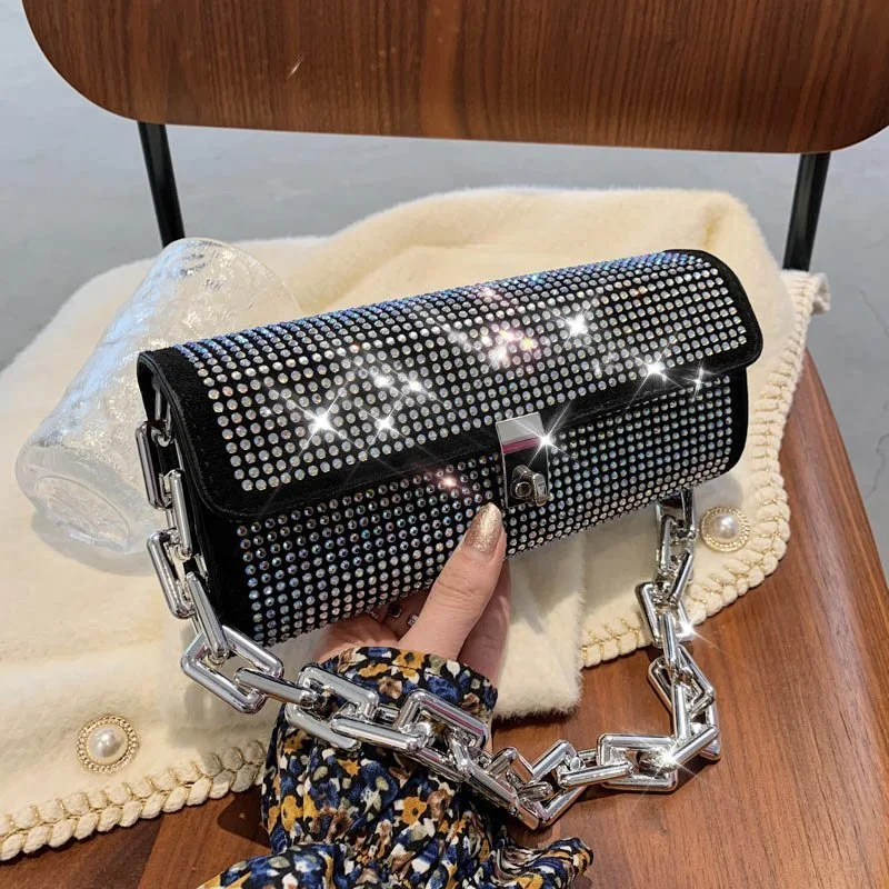 Women's one-shoulder rhinestone bag, a stunning dinner handbag perfect for special occasions, adding sparkle and eleganc