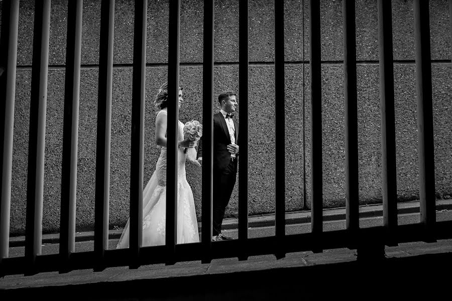 Fotógrafo de casamento Florin Belega (belega). Foto de 7 de fevereiro 2018