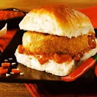 Goli Vada Pav No. 1 photo 8