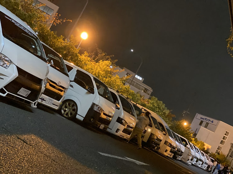 ハイエースワゴンのオフ会・シガオフカイ・パンダオフ・おつかれさまでしたに関するカスタム事例の投稿画像9枚目