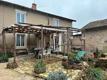 maison à Belmont-de-la-Loire (42)