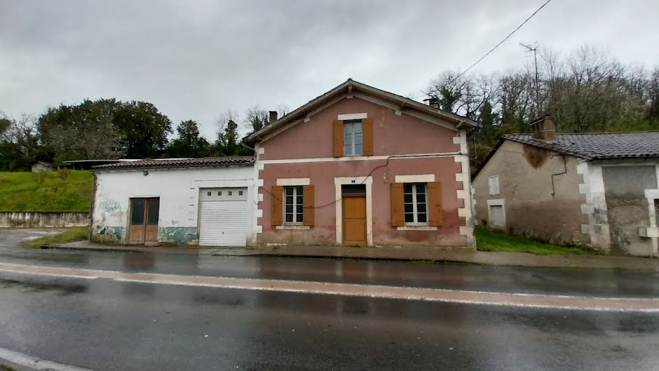 Vente maison 4 pièces 87 m² à Saint-Martin-de-Ribérac (24600), 63 000 €