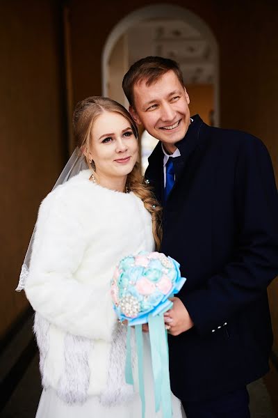 Fotógrafo de casamento Maksim Pakulev (pakulev888). Foto de 2 de novembro 2017