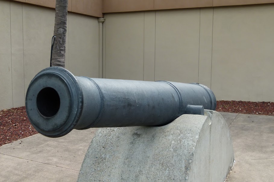 Monarchy Cannon