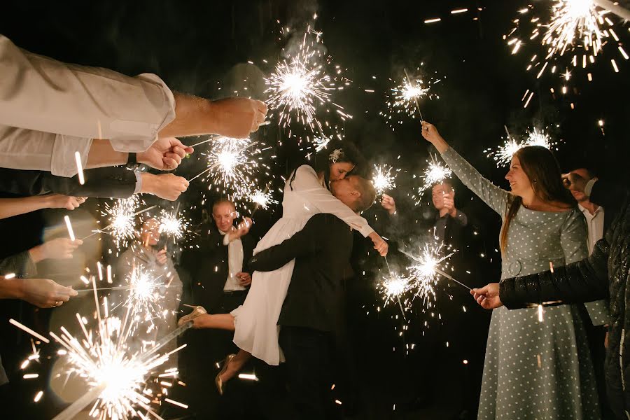 Svadobný fotograf Kseniya Gostischeva (weddinggos). Fotografia publikovaná 28. augusta 2021