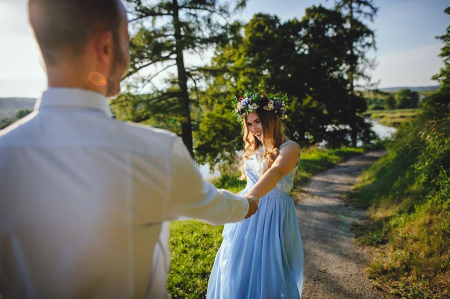 Fotografo di matrimoni Oleksandr Yakonyuk (sanni). Foto del 19 luglio 2017