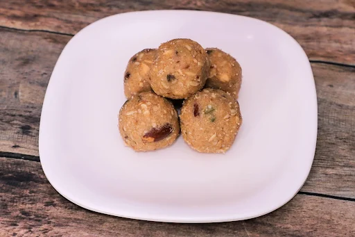 Panjiri Ladoo