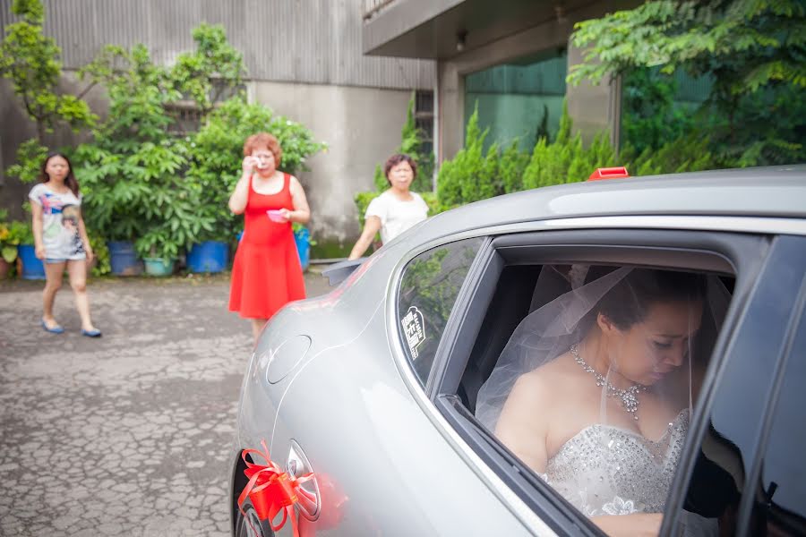 Fotografo di matrimoni Yixing Yang (penguinyang). Foto del 14 maggio 2015