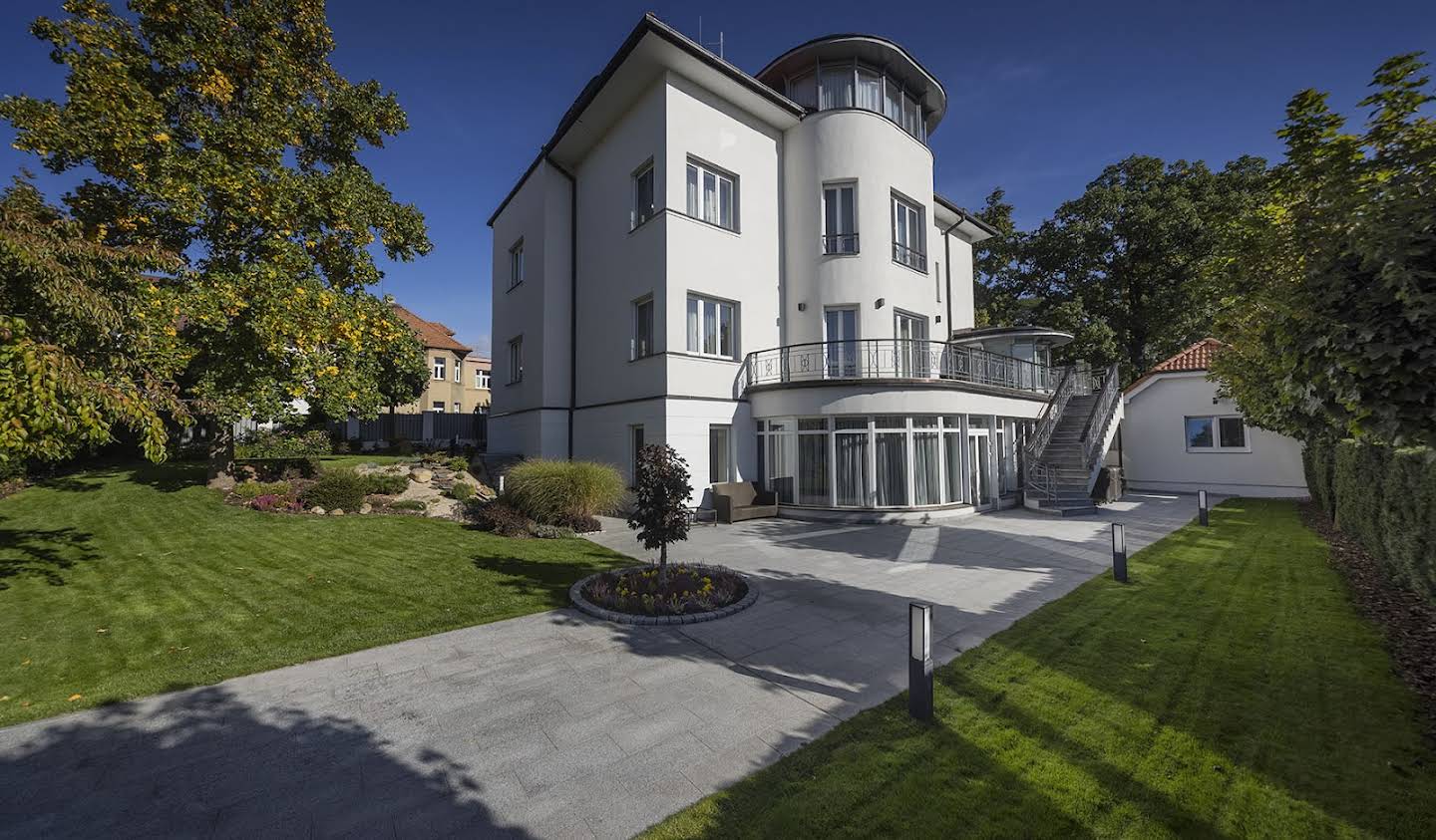 Villa with garden and terrace Prague