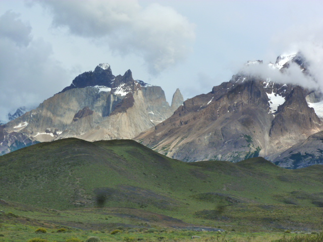 SUBIDA A MIRADOR BASE DE LAS TORRES DEL PAINE - CHILE, de Norte a Sur con desvío a Isla de Pascua (2)