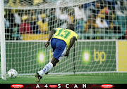 Mamelodi Sundowns’ Mambush Mudau scores against Kaizer Chiefs in the BP Top 8 final in 2001. 