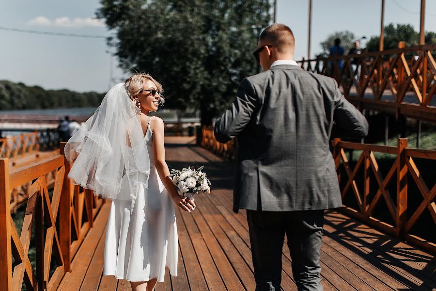 Fotógrafo de casamento Alina Alova (alpv). Foto de 15 de agosto 2022