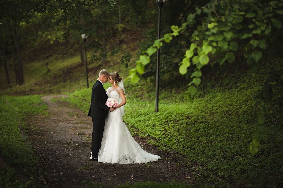 Fotógrafo de casamento Natalya Sevastyanova (sevastyanova). Foto de 31 de março 2016