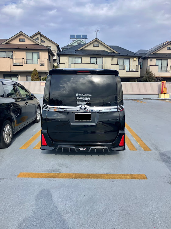 ヴォクシーのバックシャンな愛車に関するカスタム事例の投稿画像3枚目