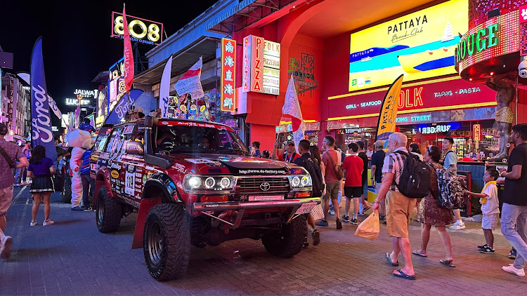 ランドクルーザー80のアジアクロスカントリーラリー・AXCR2025・九州男児teamJAPAN・世界ラリー・報告に関するカスタム事例の投稿画像3枚目