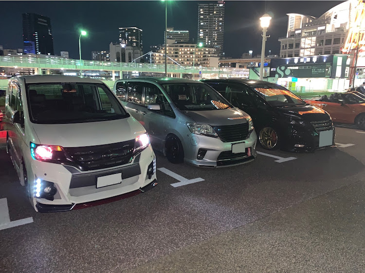 セレナの日産セレナC27・愛好会セレナ・神戸ナイトMTに関するカスタム事例の投稿画像3枚目