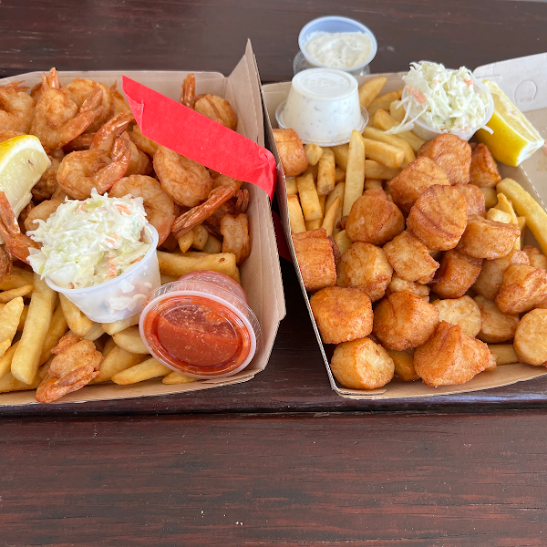 GF fried shrimp, scallops, and fries