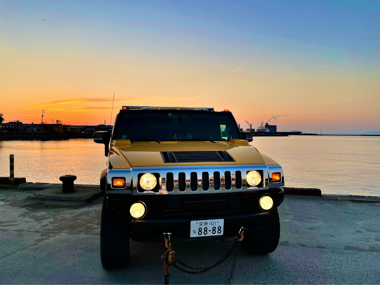 H2の愛媛・今出港・アメ車・夕焼け・マジックアワーに関するカスタム事例の投稿画像2枚目