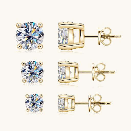 Title 3, D-color Six-Prong Diamond Stud Earrings for Wom...