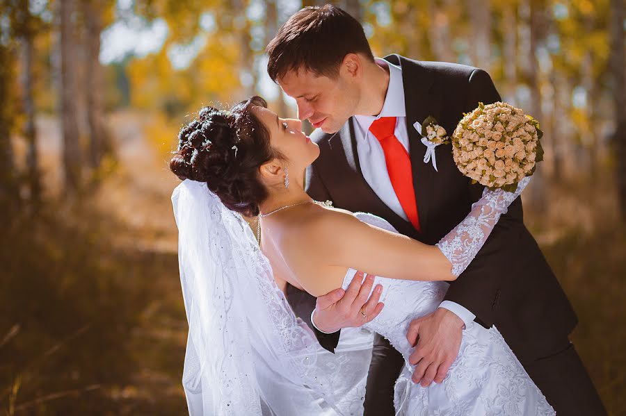 Wedding photographer Vladislav Ibragimov (bjiad). Photo of 2 December 2013