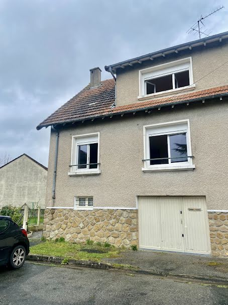 Vente maison 4 pièces 84 m² à Vierzon (18100), 79 000 €