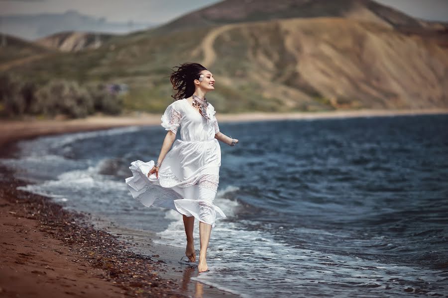 Photographe de mariage Denis Vyalov (vyalovdenis). Photo du 28 mai 2020