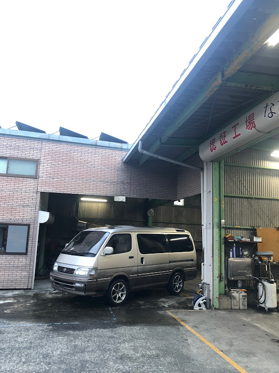 ハイエースワゴンのツートン・ロードスター ・もうすぐ納車・ファミリーカー・ネオクラシックに関するカスタム事例の投稿画像1枚目