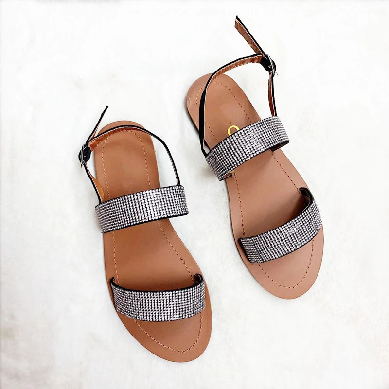 Diamond Back fashion sandalen, slippers met een stijlvolle uitstraling. Comfortabel en ideaal voor dagelijks gebruik.