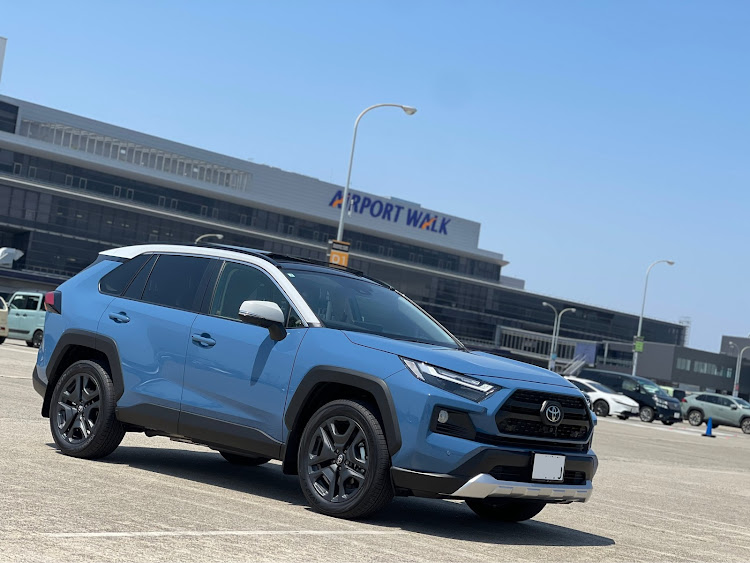 RAV4の新型RAV4・ハンマーヘッド・トヨタ車・RAV4乗りさんと繋がりたい・自己満足の世界に関するカスタム事例の投稿画像2枚目