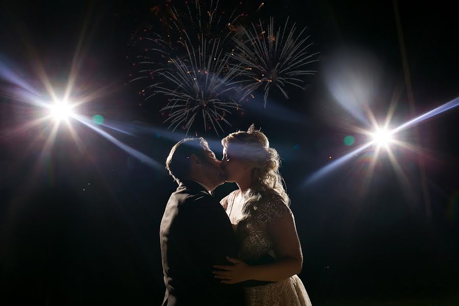 Fotografo di matrimoni Oleg Saliy (elifestudios). Foto del 8 febbraio 2019