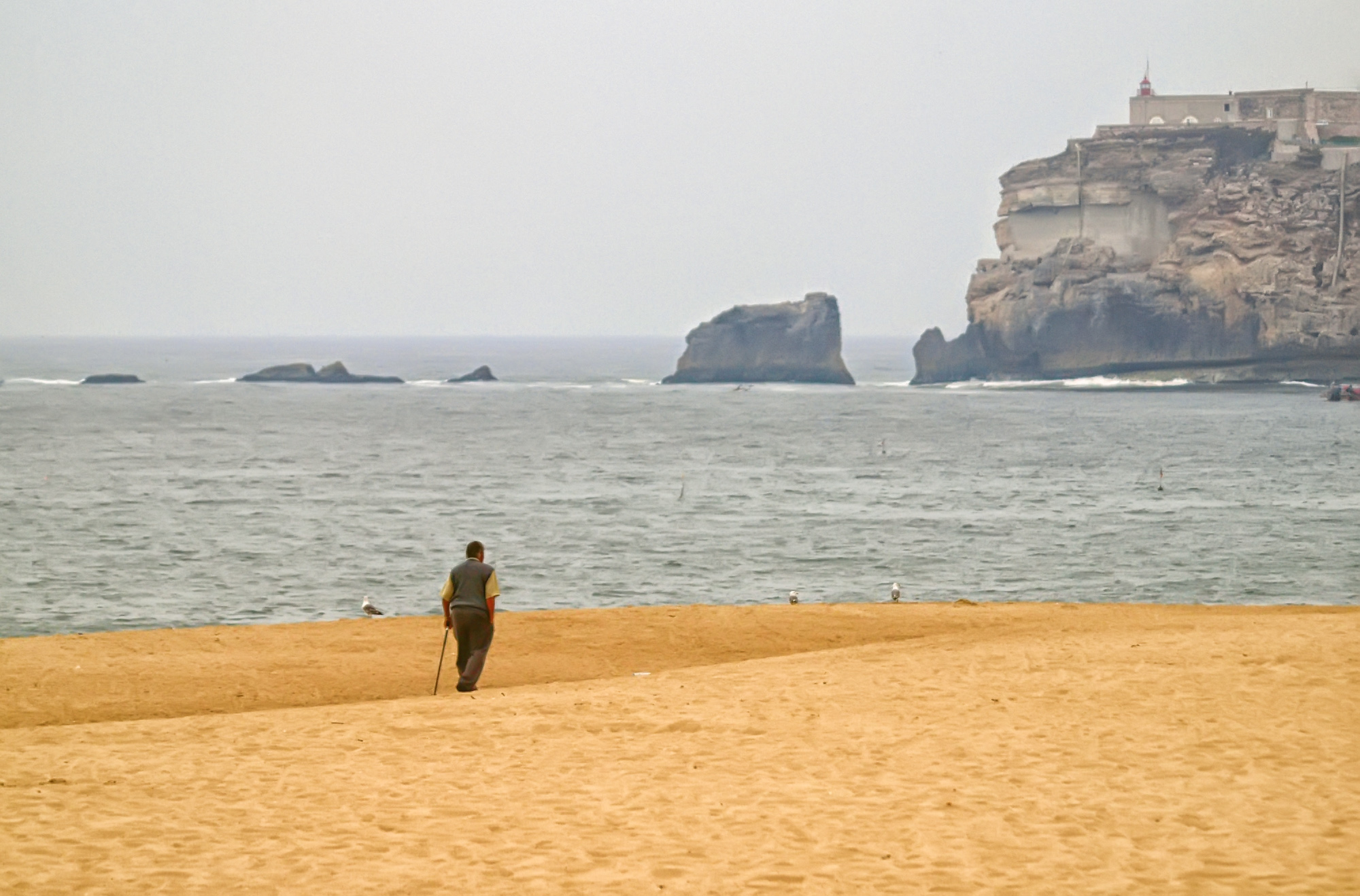 Sulla spiaggia di Patrix