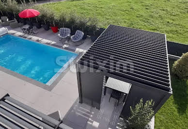 Maison avec piscine et terrasse 15