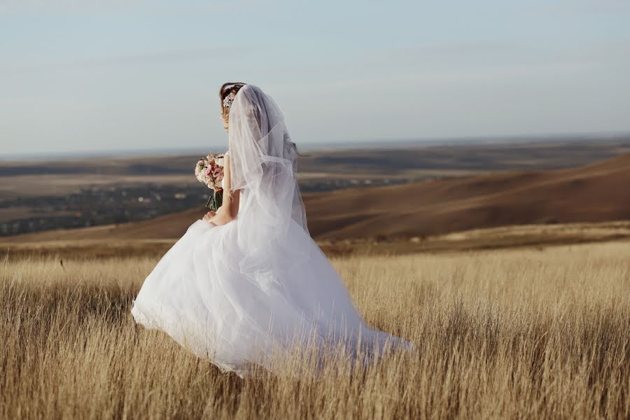 Wedding photographer Anna Vdovina (vdovina). Photo of 20 March 2019