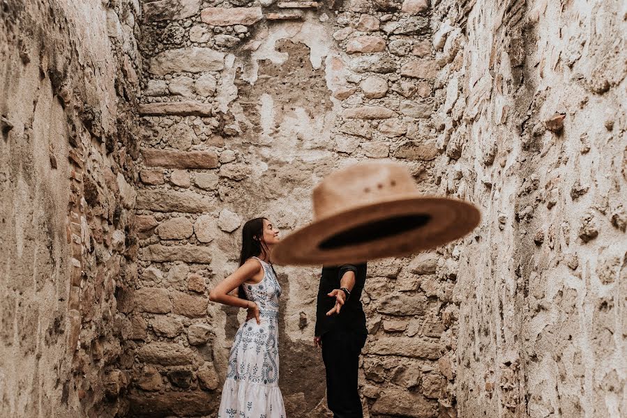 Fotografo di matrimoni Estefany Martinez (estefanymartinez). Foto del 28 agosto 2019