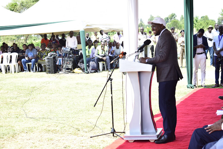 Roads CS Kichumba Murkomen at Kanunde Airstrip in Homa Bay Town on Monday