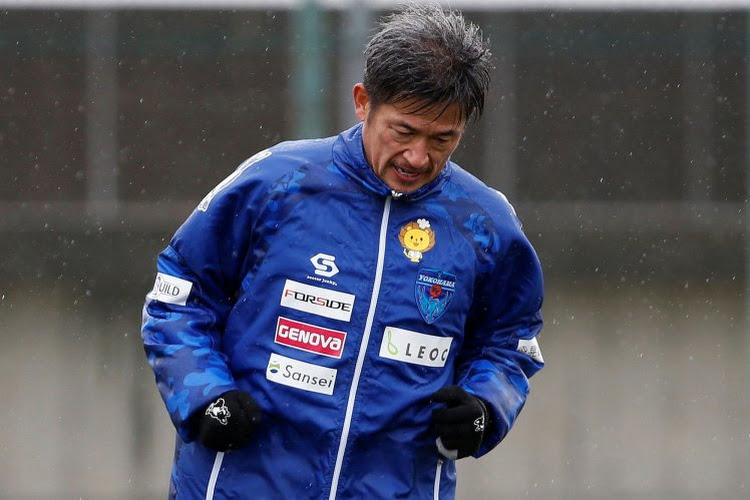 Yokohama FC gaat nog een jaar langer door met 'voetbalopa' Kazuyoshi Miura (52)