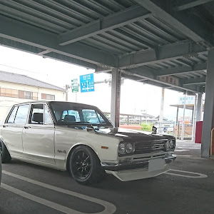 スカイライン C10