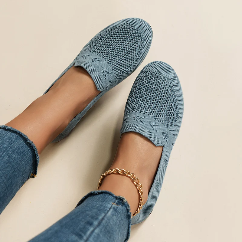 Plus size casual damesschoenen met ronde neus en platte zool. Perfect voor dagelijks gebruik en een comfortabele, stijlvolle look. Shop nu!