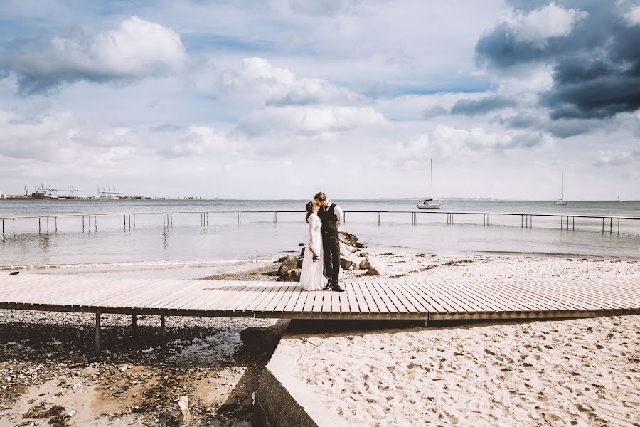 Svadobný fotograf Kasper Lau (laufotografi). Fotografia publikovaná 3. januára 2021