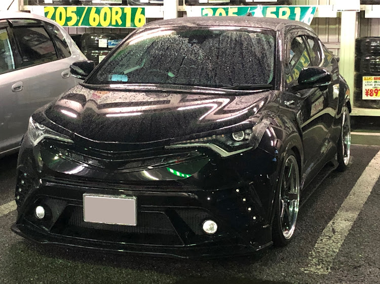 C-HRのKuhl Racing・verz wheels・KCV03・BOLD WORLD・エアサス装着に関するカスタム事例の投稿画像1枚目