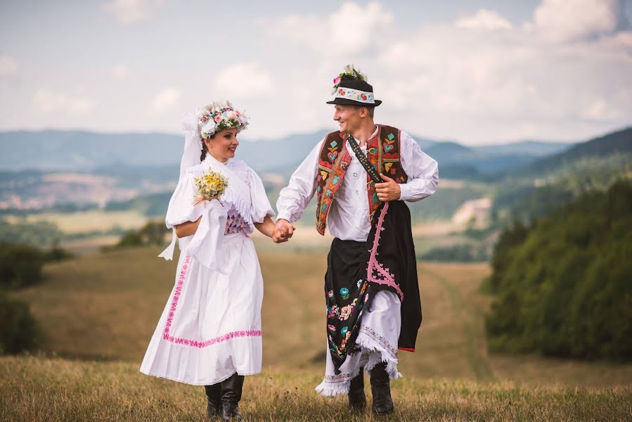 Jurufoto perkahwinan Slavo Samuelčík (samuelcikslavo). Foto pada 16 April 2019