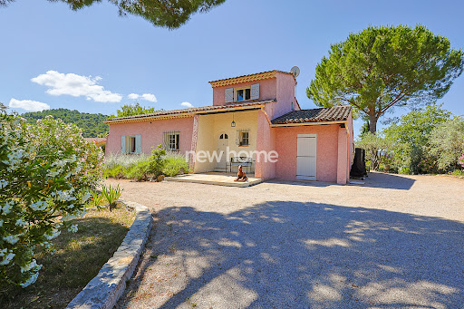 Maison avec piscine et jardin 3