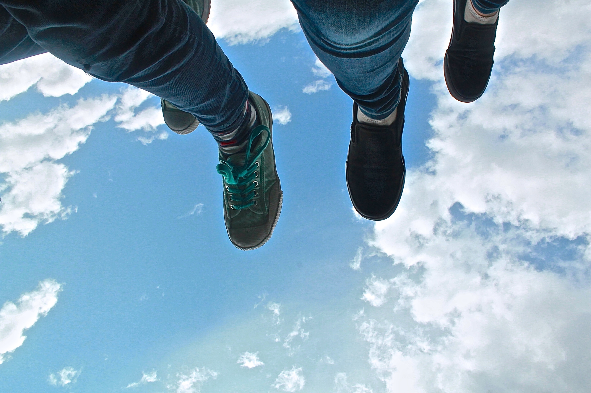 Walking on clouds  di caterinaalby